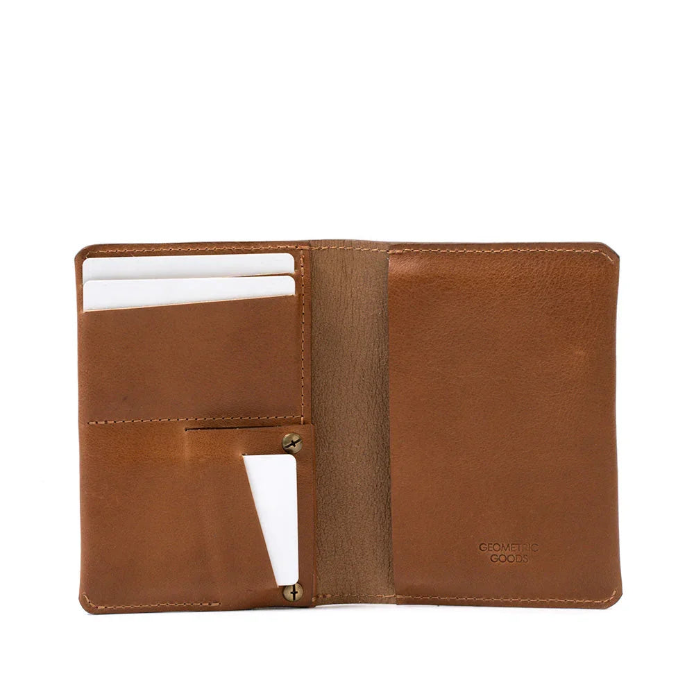 Leder AirTag Passport Holder - nature-leather.de