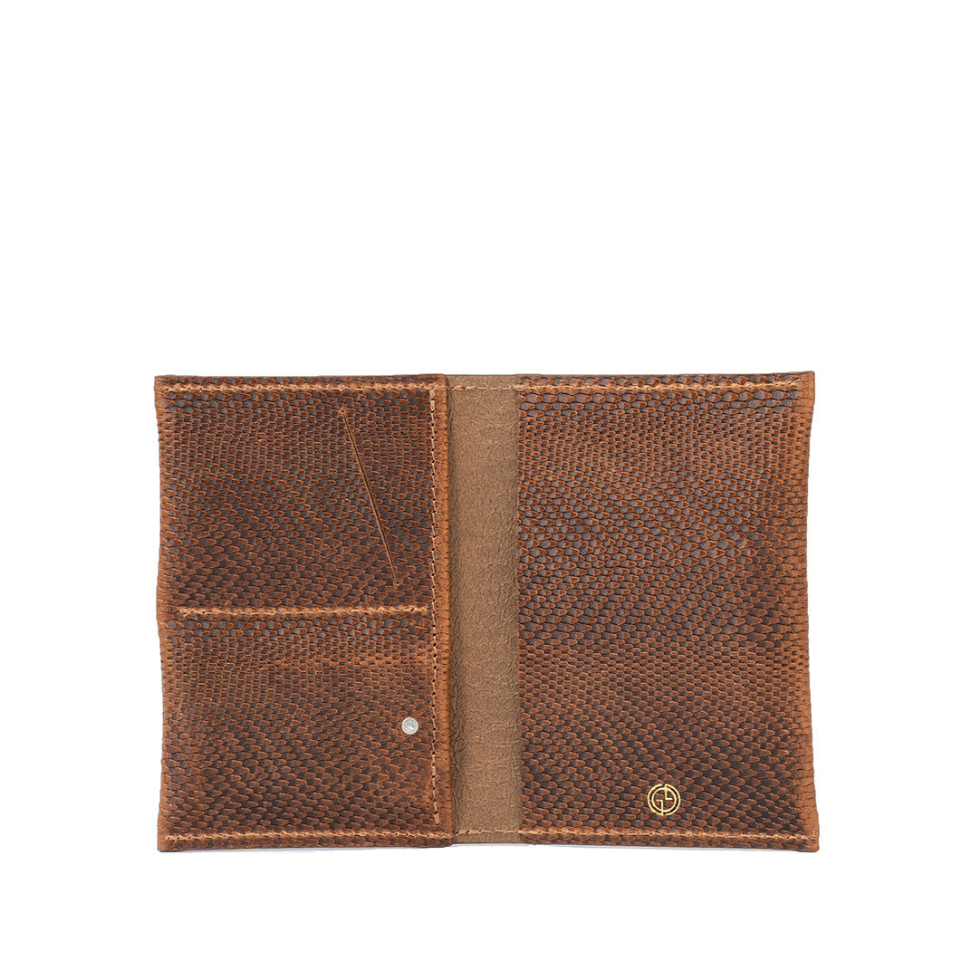 Leder AirTag Passport Holder 2.0 - nature-leather.de