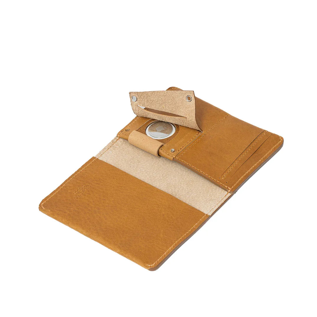 Leder AirTag Passport Holder - nature-leather.de