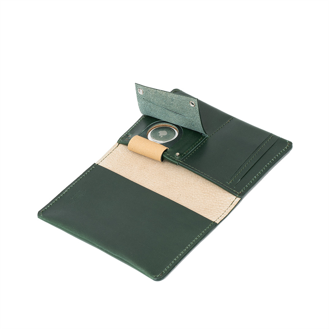 Leder AirTag Passport Holder - nature-leather.de