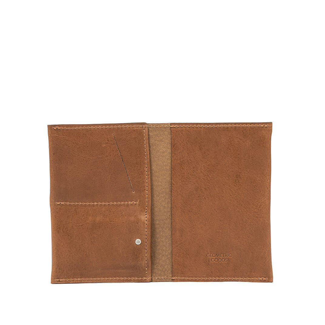 Leder AirTag Passport Holder 2.0 - nature-leather.de