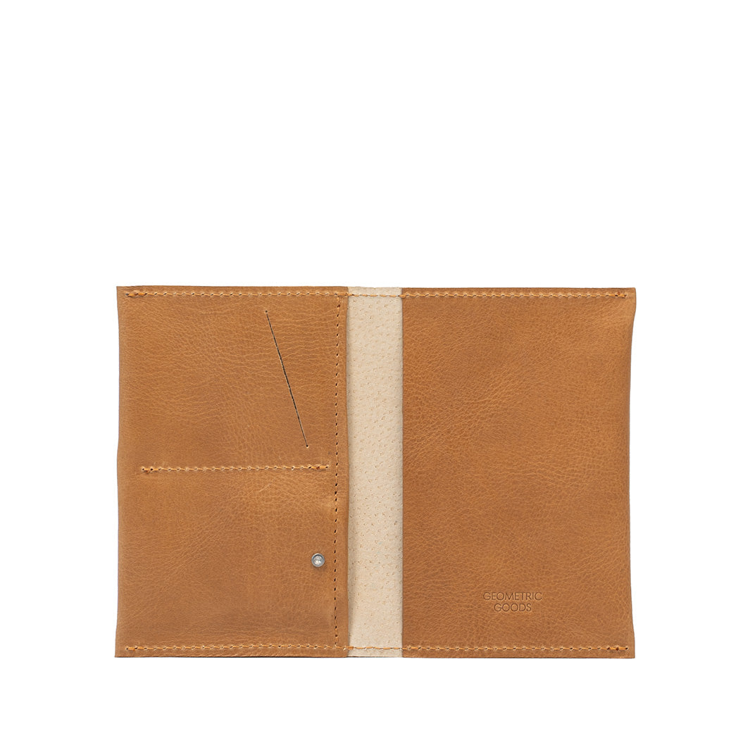 Leder AirTag Passport Holder 2.0 - nature-leather.de