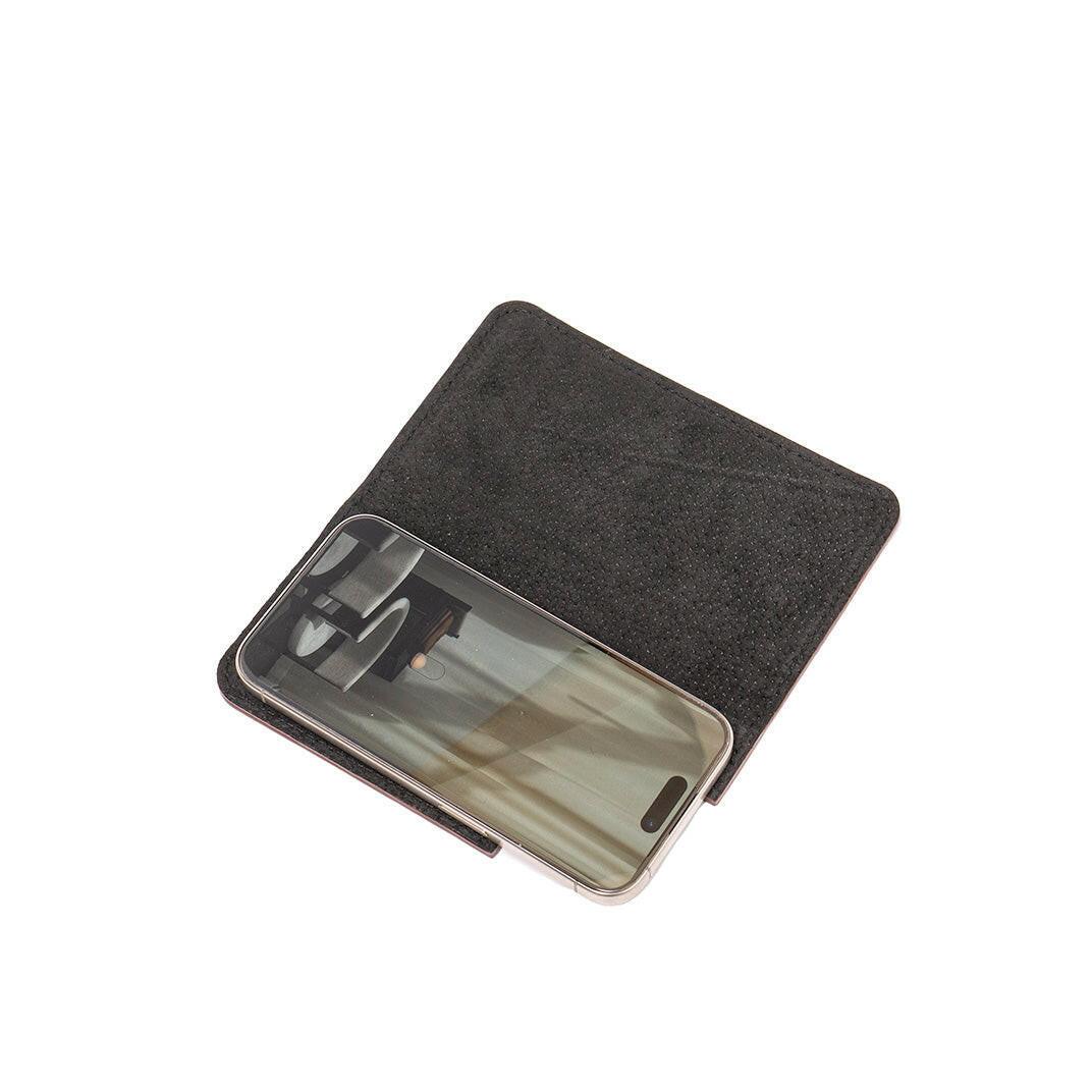 iPhone 16-Serie Leder-Folio-Hülle mit Geldbörse und MagSafe – The Minimalist 5.0 - nature-leather.de