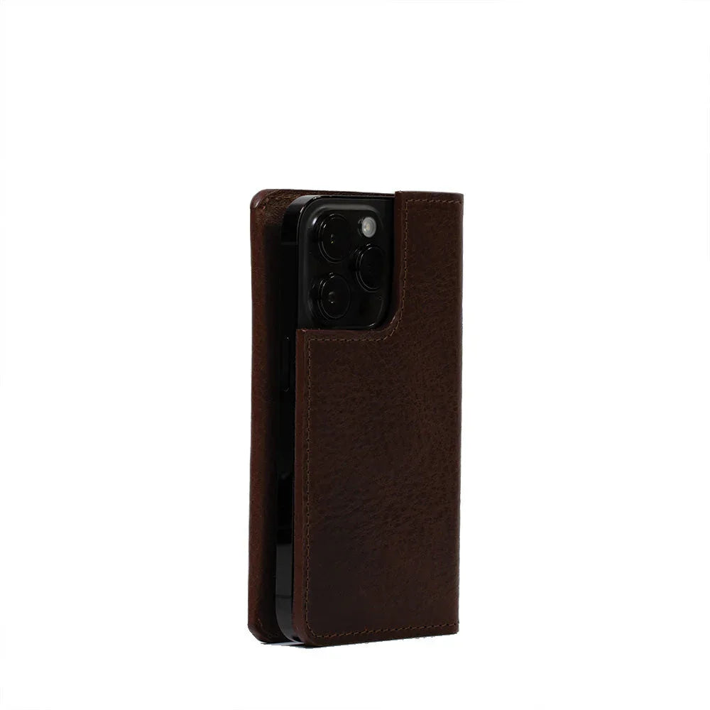iPhone 15-Serie Leder-Folio-Hülle mit Geldbörse und MagSafe – The Minimalist 1.0 - nature-leather.de