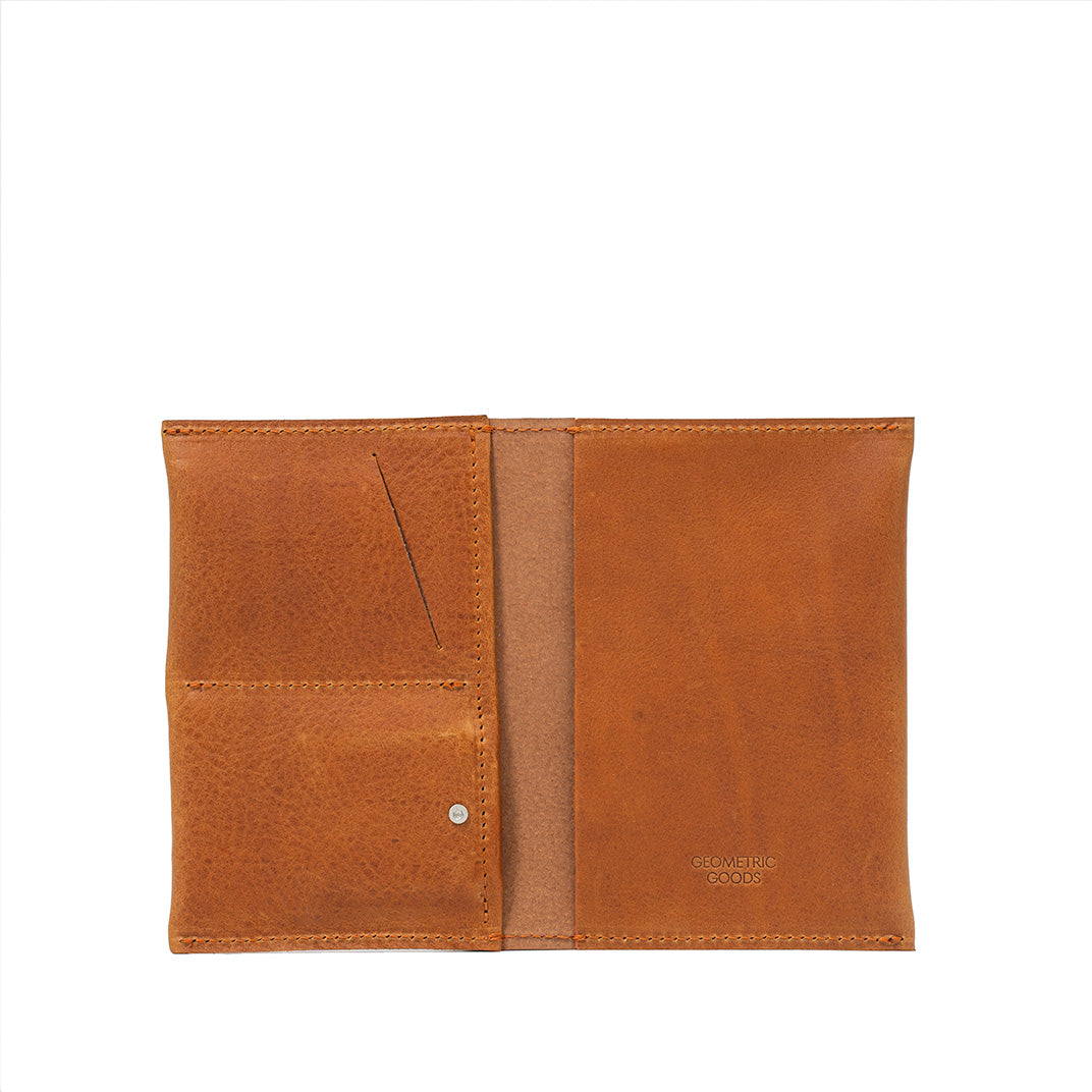 Leder AirTag Passport Holder 2.0 - nature-leather.de
